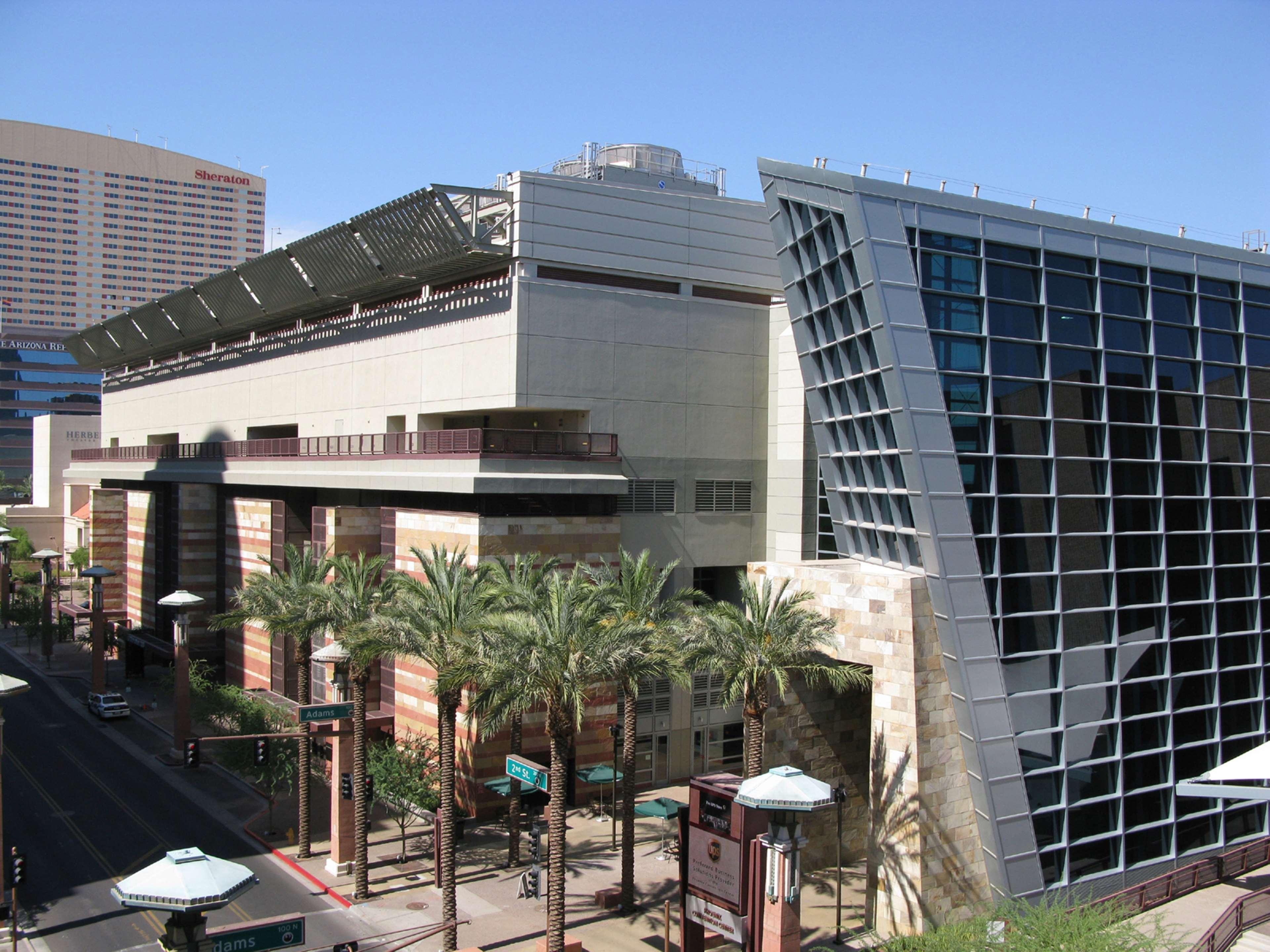 Hilton Phoenix Airport Extérieur photo