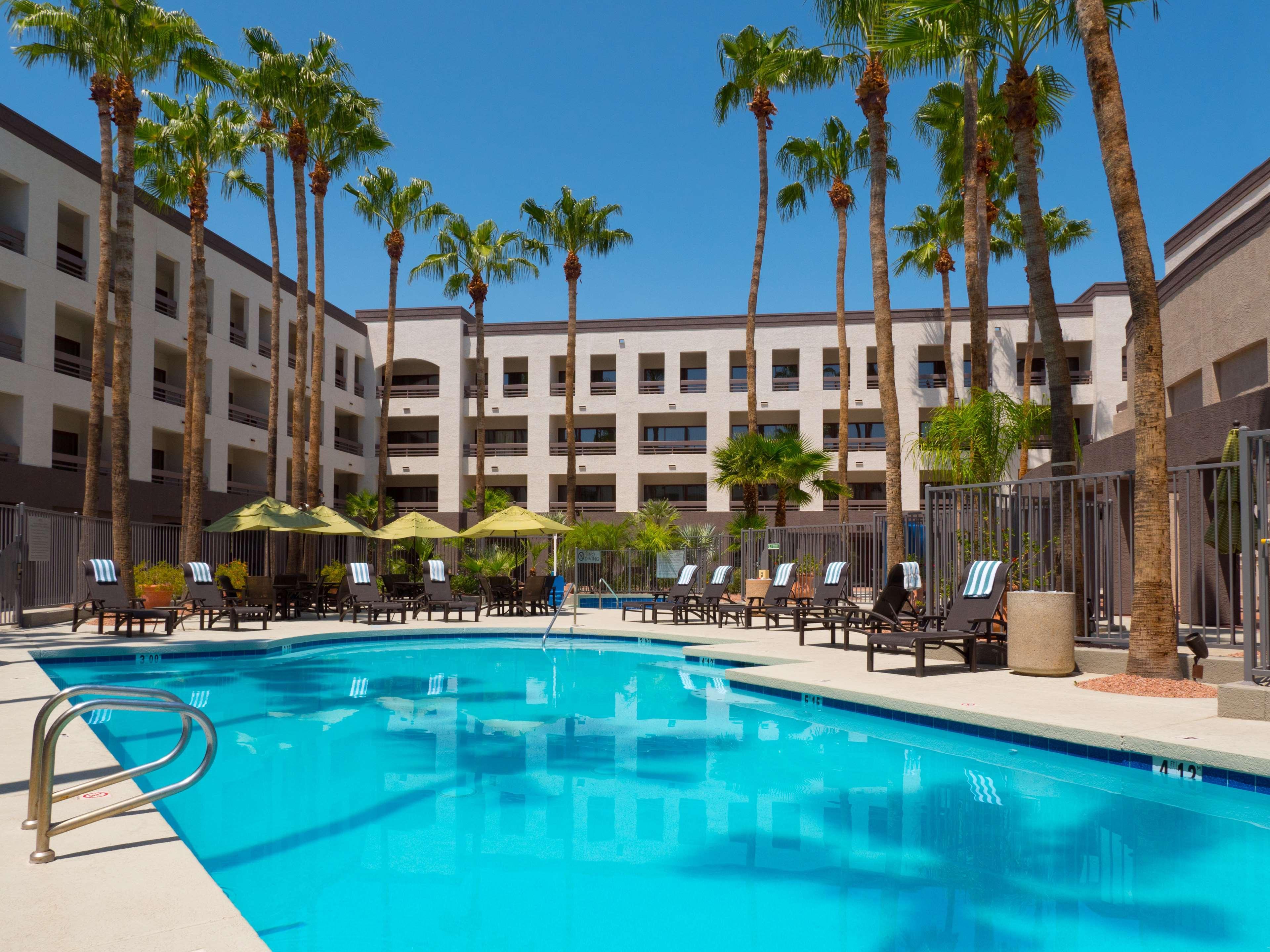 Hilton Phoenix Airport Extérieur photo