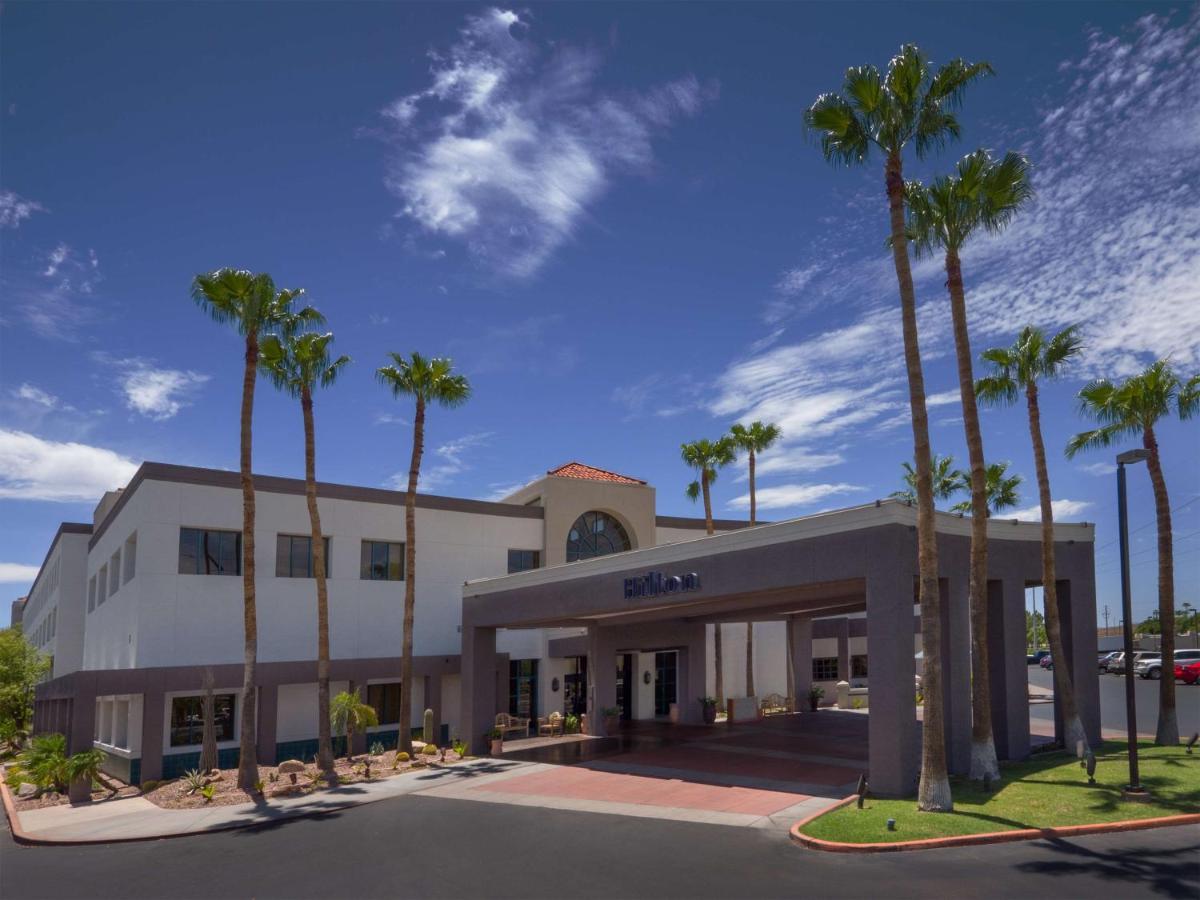 Hilton Phoenix Airport Extérieur photo
