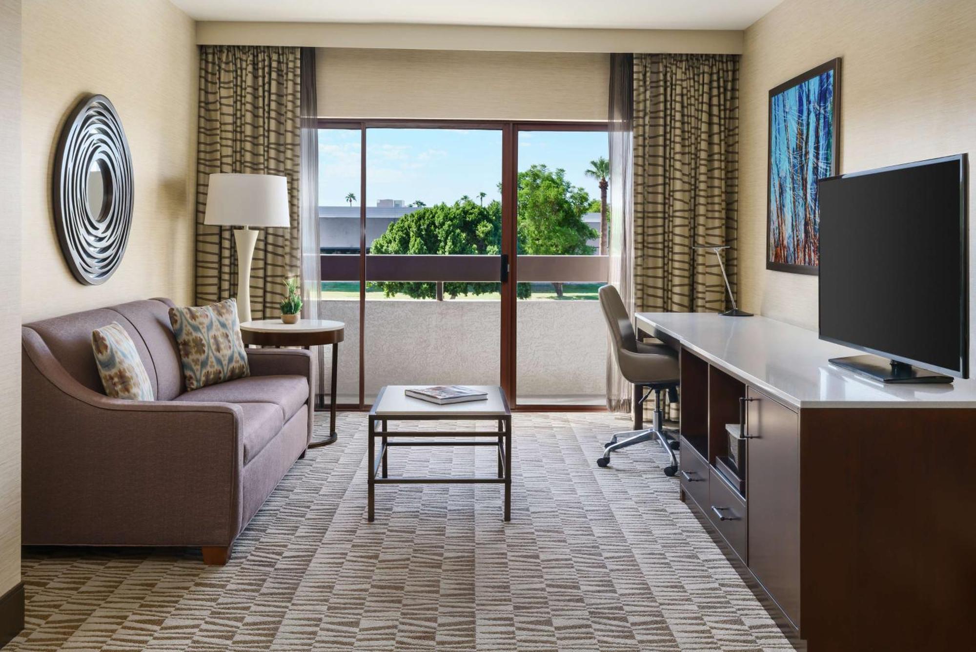 Hilton Phoenix Airport Extérieur photo