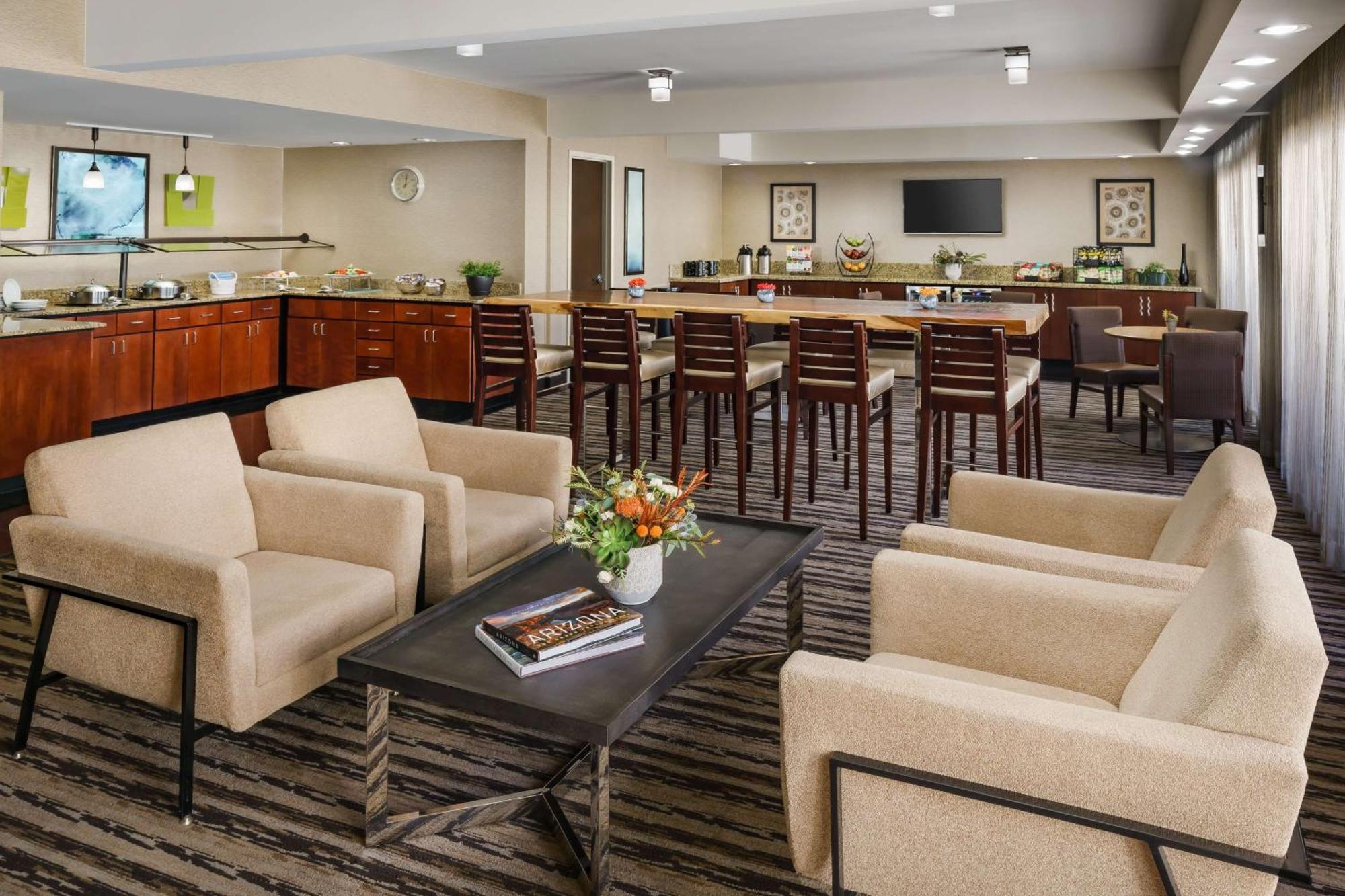 Hilton Phoenix Airport Extérieur photo