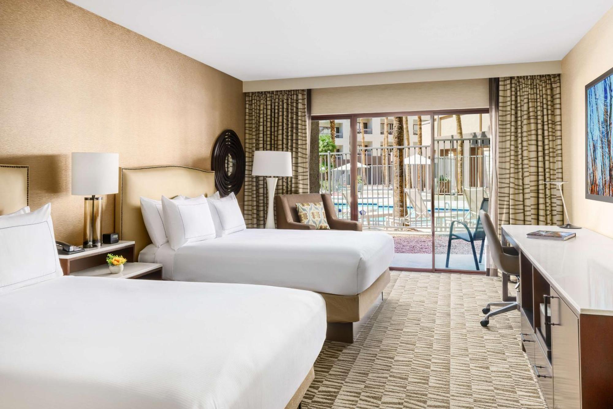 Hilton Phoenix Airport Extérieur photo