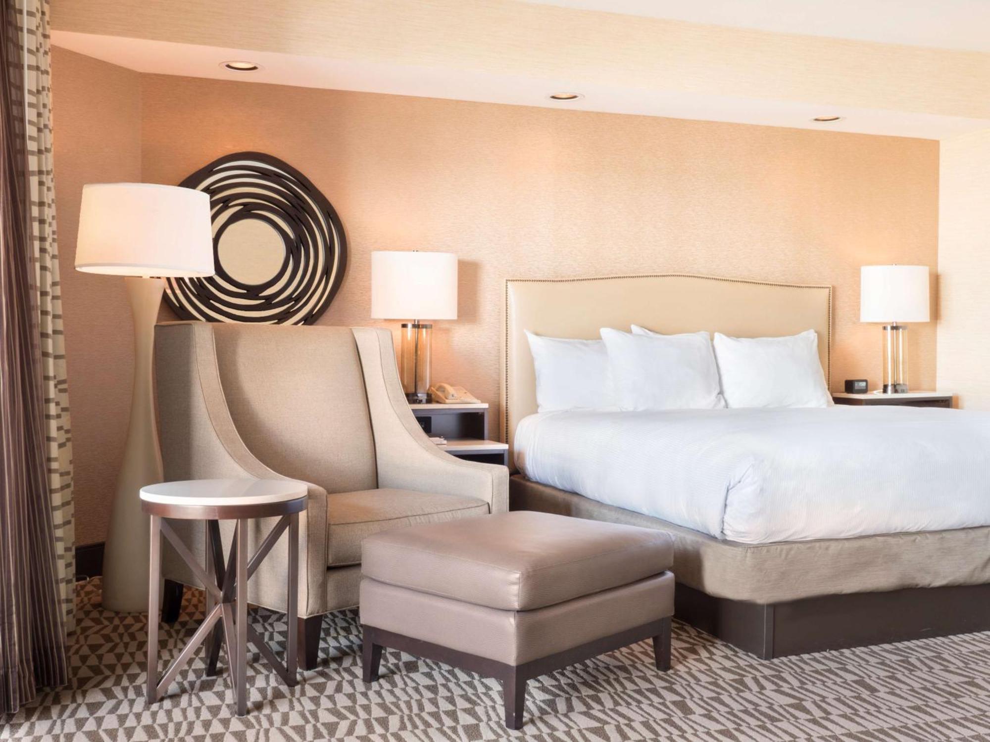 Hilton Phoenix Airport Extérieur photo