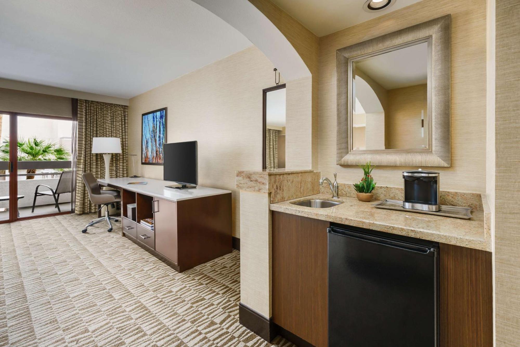 Hilton Phoenix Airport Extérieur photo